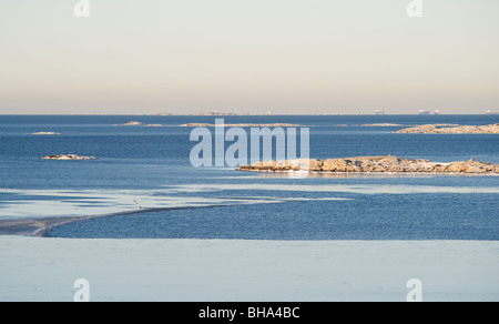 Winter-Küstenblick, Schweden 2010. Stockfoto