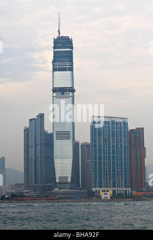 Das International Commerce Centre (ICC) im Bau in West Kowloon, Hong Kong. Stockfoto