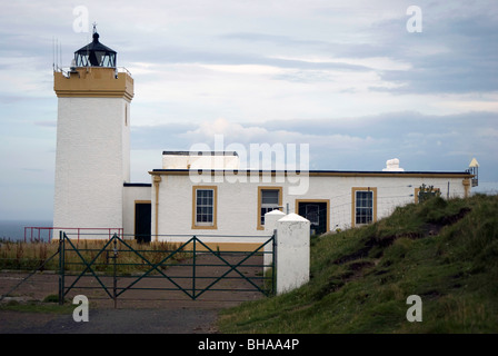 Der Leuchtturm in Duncansby Head, von John O'Groats in der Ecke weit nordöstlich von Schottland. Stockfoto