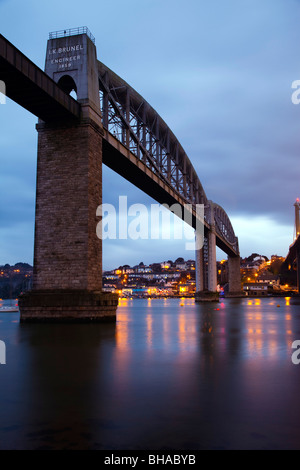 Tamar Eisenbahnbrücke; von Plymouth Blick auf Saltash; von ich K Brunel gebaut Stockfoto