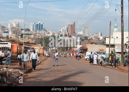 Straßenszene in Kampala Vorort Stockfoto