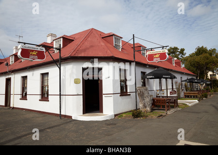 Das Caledonian Inn (behauptete, die älteste kontinuierlich genehmigten Voraussetzungen in Victoria zu sein), Port Fairy, Victoria, Australien Stockfoto