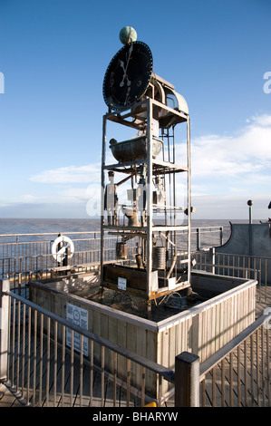 Tim Hunkins Wasseruhr an der Pier Southwold Suffolk England, UK Stockfoto