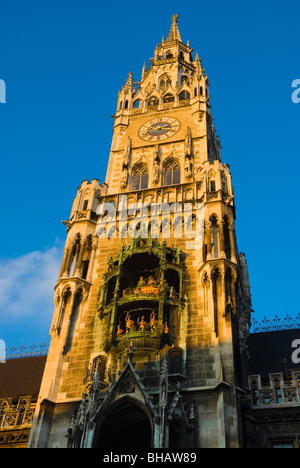 Turm des neuen Rathaus Marienplatz München Bayern Deutschland Europa Stockfoto