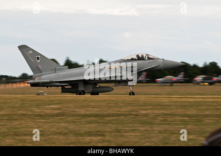 Typhoon Start mit vollem Nachbrenner an der RAF Waddington Airshow Stockfoto