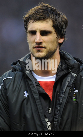 LUKE CHARTERIS WALES & NEWPORT GWENT Drachen TWICKENHAM LONDON ENGLAND 6. Februar 2010 Stockfoto