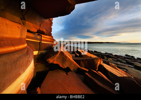 Sandsteinklippen von St. Bees Head, Cumbria Stockfoto