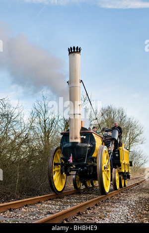 Voll funktionsfähige Replik von Stephensons Rocket getestet auf dem Avon Valley Railway bei Bitton, Bristol South Gloucestershire Stockfoto