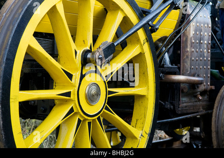 Nahaufnahme des Rades auf voll funktionsfähige Replik von Stephensons Rocket getestet auf dem Avon Valley Railway bei Bitton, Bristol Stockfoto