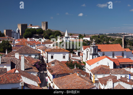 Blick von der Dachterrasse über Obidos Estremadura Portugal Stockfoto