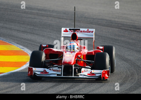 Fernando ALONSO (ESP) fährt des Ferrari F10 Formel1 Rennwagens im Februar 2010 Stockfoto