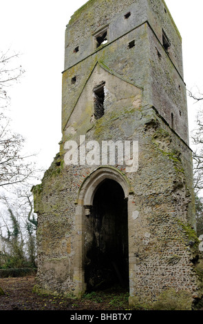 Hargham Allerheiligenkirche ruiniert Turm in Norfolk UK Stockfoto