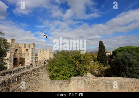 Die Burg Sao Jorge ist eine Maures Festung im the10th Jahrhundert im Herzen des historischen Viertels von Lissabon Stockfoto