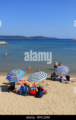 Strände in Südfrankreich. Lebhafte Ferien Szene im August Stockfoto