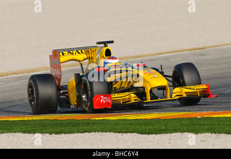 Vitaly PETROV fahren Renault R30-Formel-1-Rennwagen im Februar 2010 Stockfoto