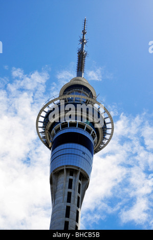 Detail von der Sky Tower in Auckland, Neuseeland Stockfoto