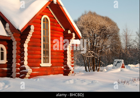 Sankt-Nikolaus-Kapelle in Winter, Tichwin, Gebiet Leningrad, Russland Stockfoto