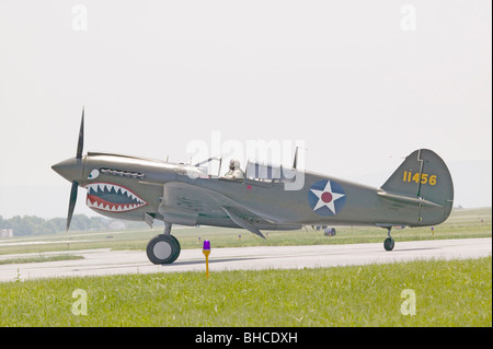 P-40E WarHawk Jagdflugzeug im Mid-Atlantic Air Museum des zweiten Weltkriegs Wochenende und Reenactment in Reading, Pennsylvania statt 18. Juni 2008 Stockfoto