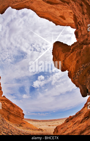 Effektive Slot-Loch Canyon in Yudean Wüste Stockfoto