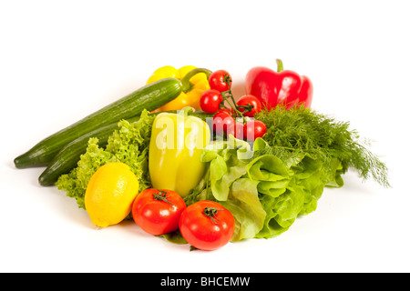 Nahaufnahme von einem Haufen von Gemüse isoliert auf weißem Hintergrund Stockfoto