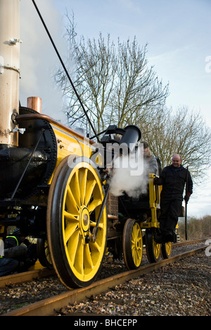 Voll funktionsfähige Replik von Stephensons Rocket getestet auf dem Avon Valley Railway bei Bitton, Bristol South Gloucestershire Stockfoto