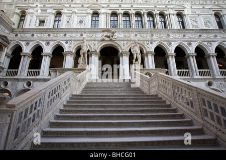 Hof-Schritte in den Dogenpalast, Venedig, Italien Stockfoto