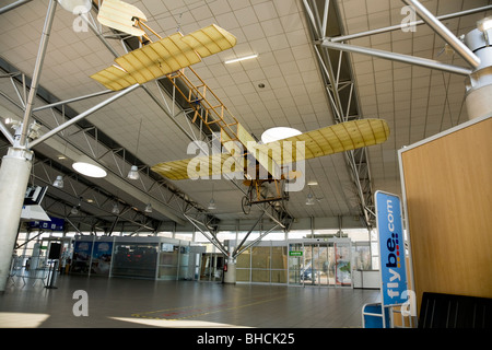 Im Abflugterminal von Chambery Flughafen in der Nähe von Aix-Les-Bains am Lac du Bourget im Département Savoie (Savoyen) von Frankreich. Stockfoto