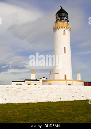 Der Mull of Galloway Leuchtturm in Dumfries und Galloway im Südwesten Schottland UK entworfen und gebaut im Jahre 1830 von Robert Stevenson Stockfoto