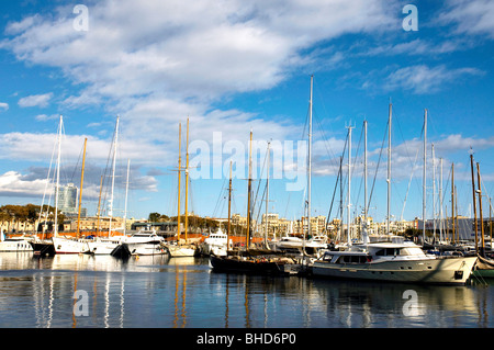 Boote im Hafen Vell, Barcelona, Spanien Stockfoto