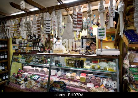 Buenos Aires Palermo Lebensmittelhändler Käse Jamon Iberico Stockfoto