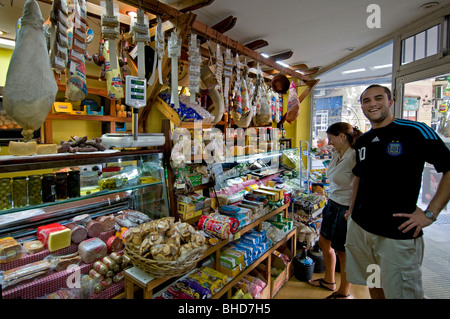 Buenos Aires Palermo Lebensmittelhändler Käse Jamon Iberico Stockfoto