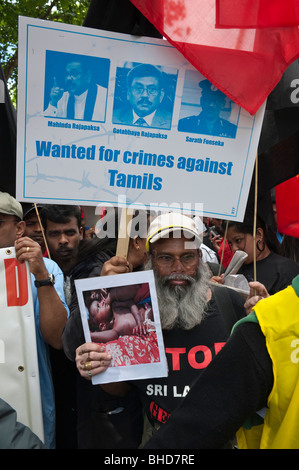 "Marsch für die Inhaftierten Tamilen" London 20. Juni 2009. Männer mit Plakaten zeigt Sri Lanka Gräueltaten gegen die Tamilen Stockfoto