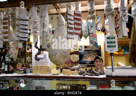 Buenos Aires Palermo Lebensmittelhändler Käse Jamon Iberico Stockfoto