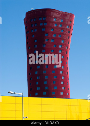 Turm von Toyo Ito in Plaça Europa, Hospitalet de Llobregat. Barcelona Provinz, Katalonien, Spanien Stockfoto