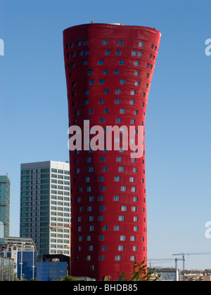 Turm von Toyo Ito in Plaça Europa, Hospitalet de Llobregat. Barcelona Provinz, Katalonien, Spanien Stockfoto