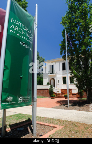 CANBERRA, Australien - das Gebäude der nationalen Archive von Australien in Parkes, Canberra, Australien. Es ist das Repository von offiziellen Dokumenten der Regierung. Stockfoto