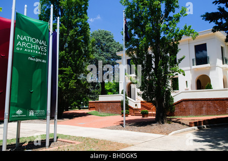 CANBERRA, Australien - das Gebäude der nationalen Archive von Australien in Parkes, Canberra, Australien. Es ist das Repository von offiziellen Dokumenten der Regierung. Stockfoto