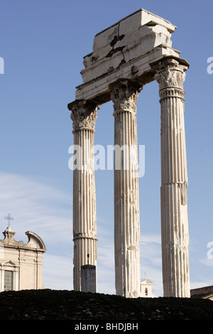 drei Spalten auf dem Forum in Rom Italien Stockfoto