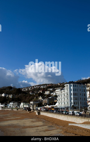 Ventnor Strand, mit viktorianischen Gehäuse, Ventnor, Isle of Wight, England, UK, GB. Stockfoto