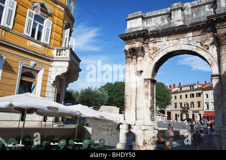 Der Triumphbogen der Sergier Pula Istrien Kroatien Stockfoto