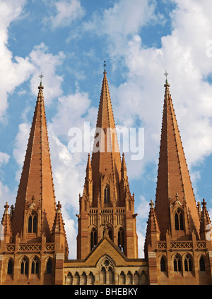 TÜRME DER ST. PAULS CATHEDRAL MELBOURNE VICTORIA AUSTRALIEN Stockfoto