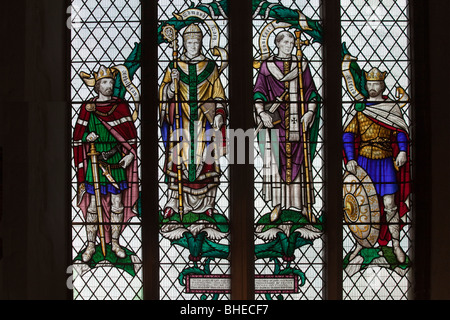 Glasfenster in der Kirche Totnes, Devon, England Stockfoto