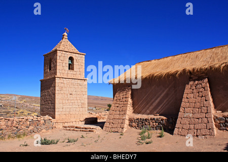 Kirche in dem Dorf Socaire Kirche, in der Nähe von Sand Pedro de Atacama, Nordchile Stockfoto