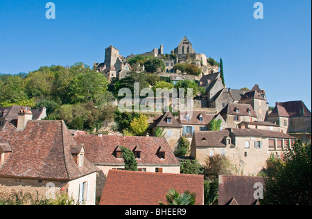 Dächer, Beynac, Dordogne (Périgord), Südwest-Frankreich, Europa. Stockfoto