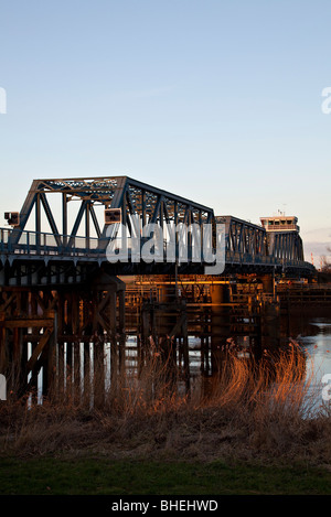 Boothferry Drehbrücke über den Fluss Ouse, Goole, East Yorkshire. Stockfoto