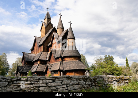 Tveitanbakkane-Stabkirche ist Norwegens größte Stabkirche Kirche. Es wurde ca. 1250 gebaut. Stockfoto