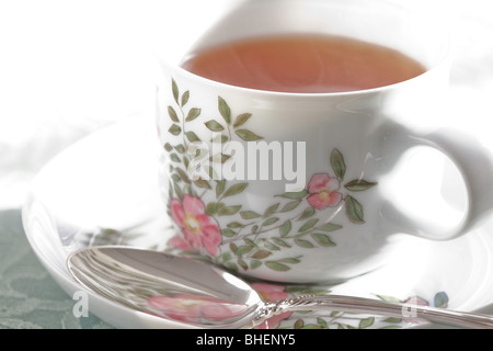 Eleganten Teetasse und Untertasse Stockfoto