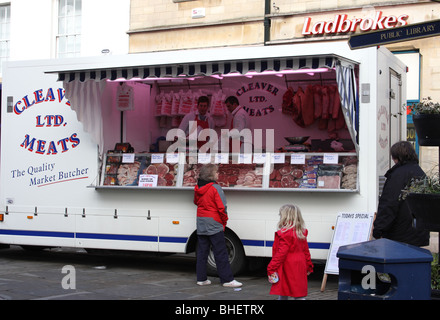 Ein mobiler Metzger auf einem Markt in Melton Mowbray, Leicestershire, England, UK Stockfoto