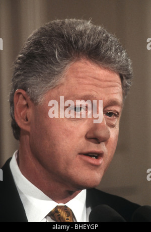 Präsident Bill Clinton während einer Pressekonferenz 19. März 1999 im Weißen Haus in Washington, DC. Stockfoto