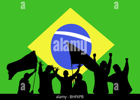 Silhouette von einige Sportfans vor der Flagge von Brasilien Stockfoto